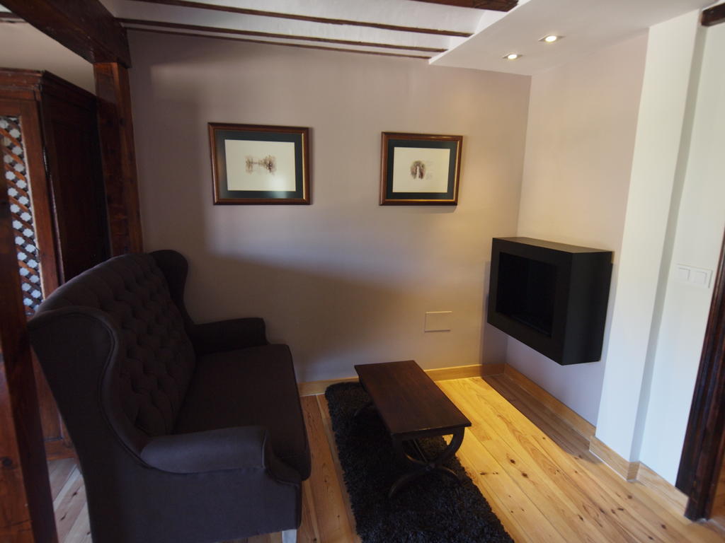 Los Ojos De La Mora Apartamentos Boutique Cuenca  Ruang foto